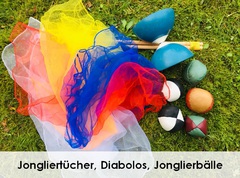 Artistikkiste mit Jongliertüchern, Jonglierbällen und Diavolos